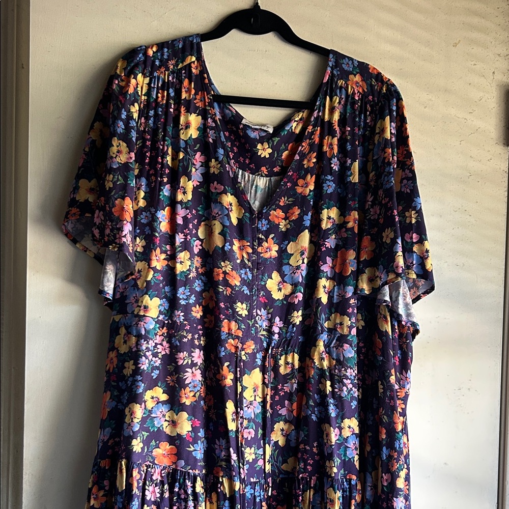 Floral Knee Length Dress with Short Sleeves